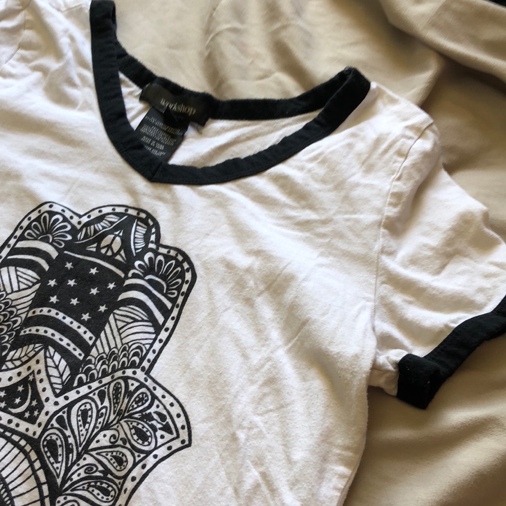 Tee shirt